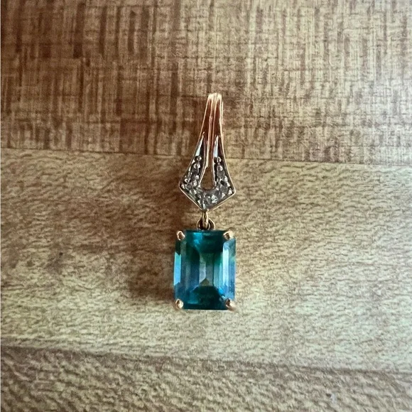 14K Gold Parti-Colored Blue/Violet/Teal Topaz and Diamond Pendant - Picture 3 of 4